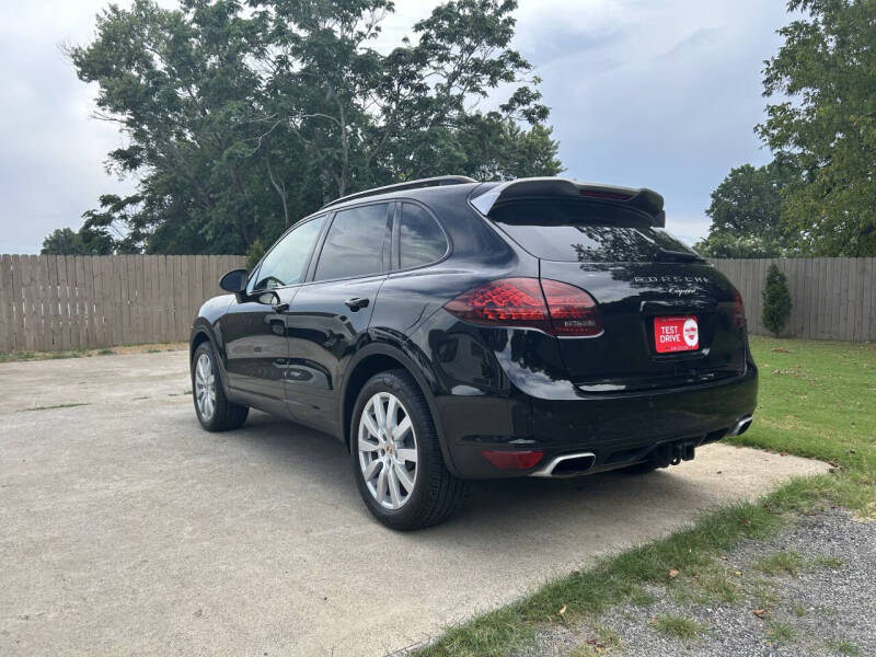 2014 Porsche Cayenne Platinum