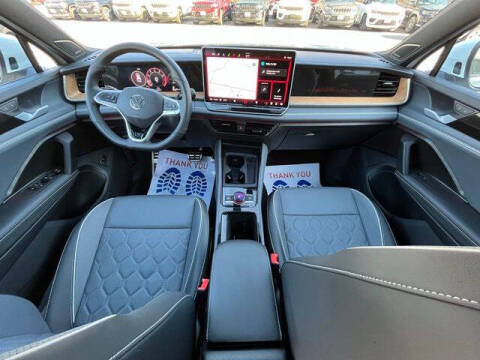 2025 Volkswagen Tiguan SEL R-Line 4Motion