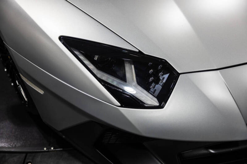 2016 Lamborghini Aventador LP 750-4 SV