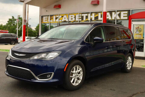 2017 Chrysler Pacifica Touring