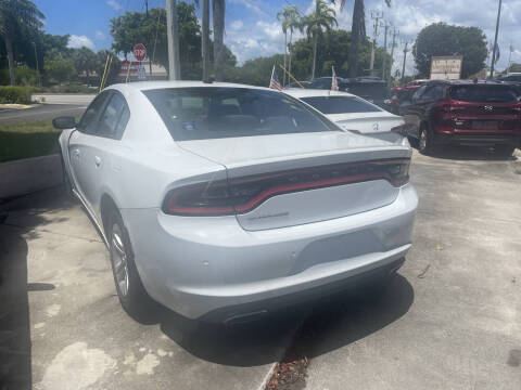 2016 Dodge Charger SE