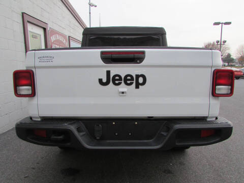 2022 Jeep Gladiator Sport S