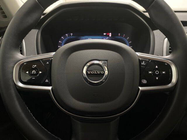 2025 Volvo XC90 B5 Core Bright Theme