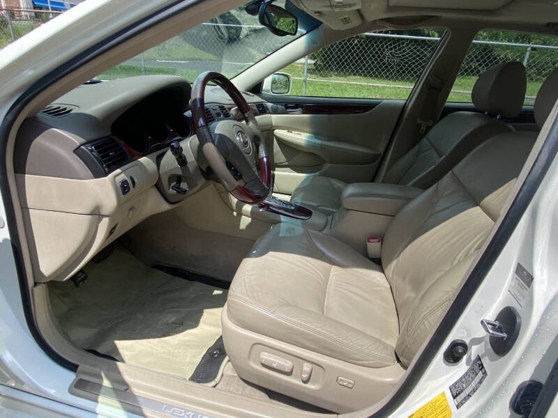 2004 Lexus ES 330