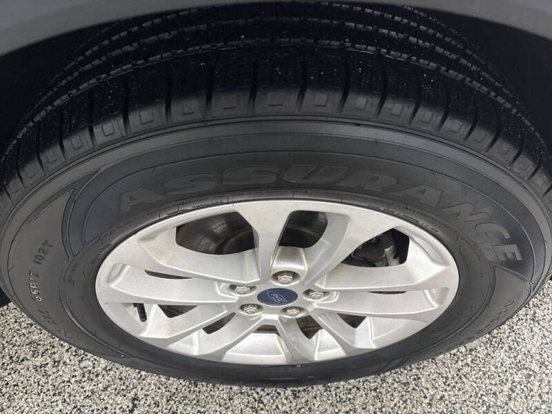 2022 Ford Escape SE