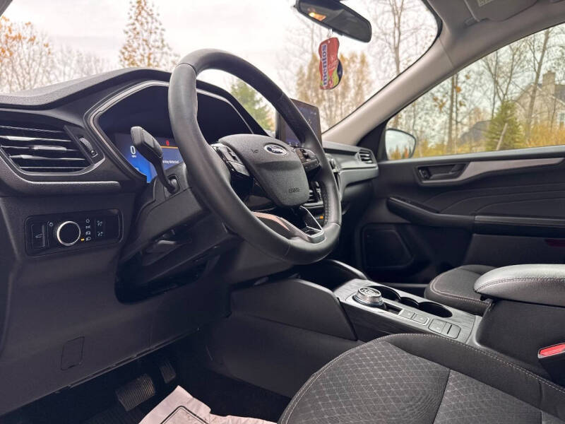 2024 Ford Escape Active