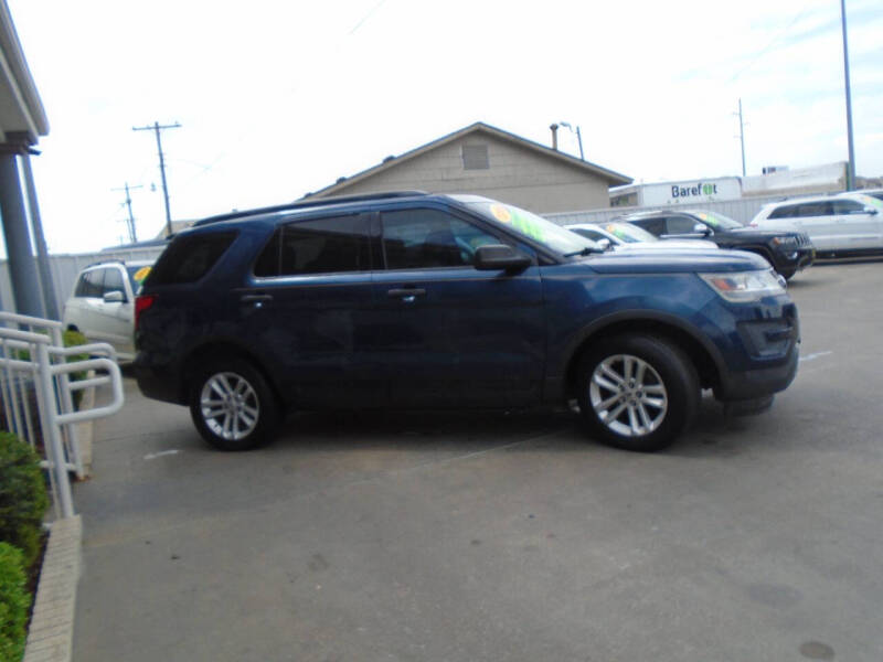 2016 Ford Explorer