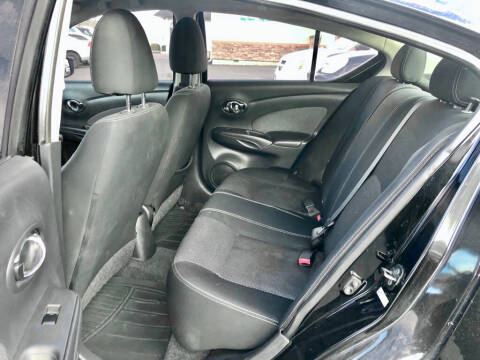 2015 Nissan Versa 1.6 S