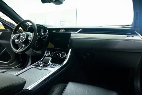 2024 Jaguar XF P250 R-Dynamic SE