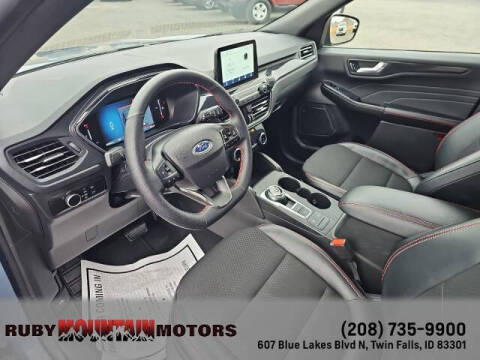 2025 Ford Escape ST-Line