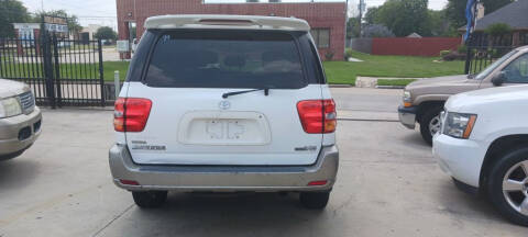 2002 Toyota Sequoia SR5