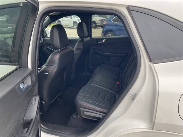 2023 Ford Escape ST-Line Elite