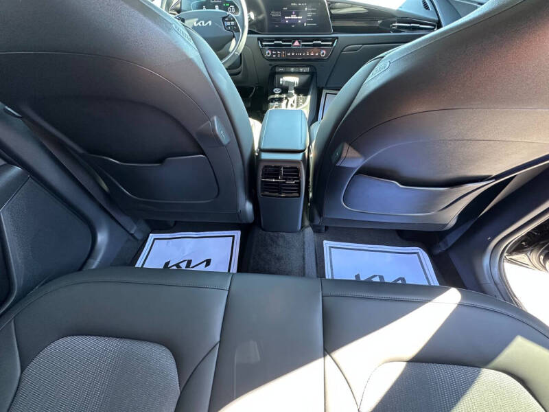 2026 Kia Niro EX