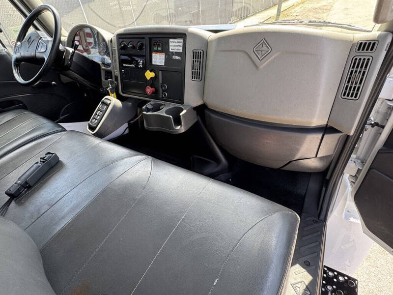 2017 International DuraStar 4300