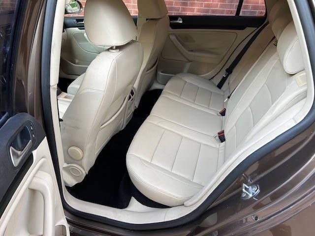 2011 Volkswagen Jetta SportWagen SE PZEV