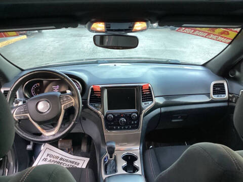 2017 Jeep Grand Cherokee Laredo 75th Anniversary