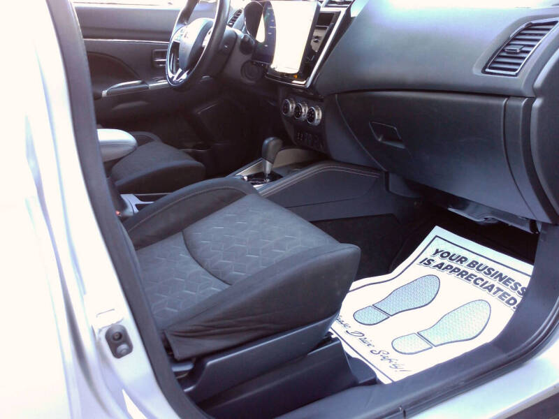 2020 Mitsubishi Outlander Sport SE