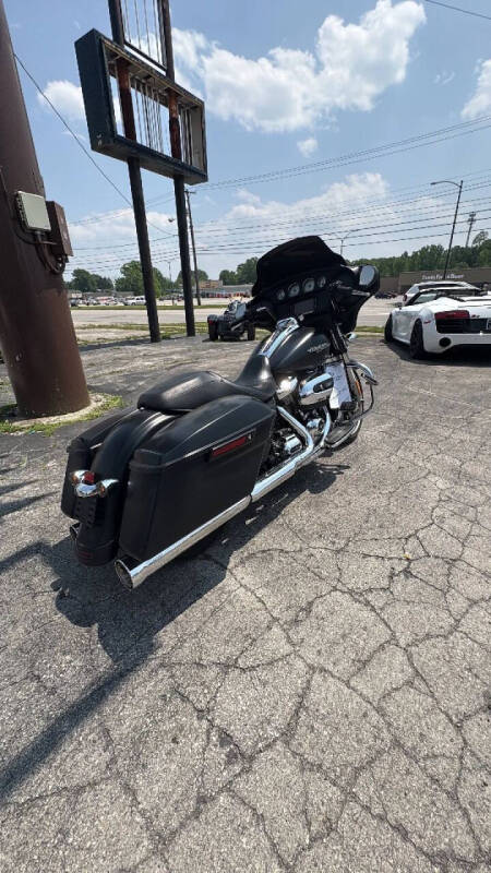 2017 Harley-Davidson Street Glide Special