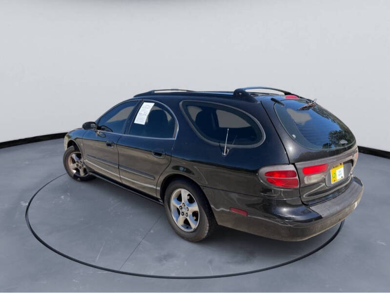 2000 Ford Taurus SE