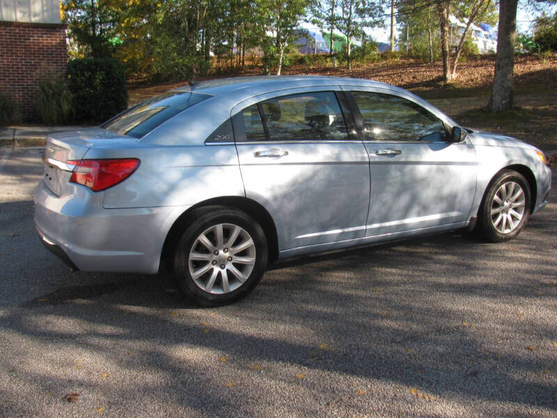 2013 Chrysler 200 Limited photo 6