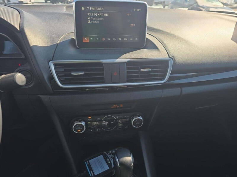 2016 Mazda MAZDA3 i Touring