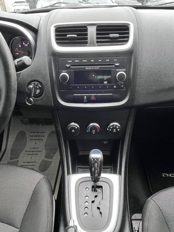 2012 Dodge Avenger SE V6