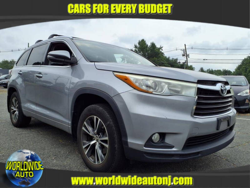 2016 Toyota Highlander XLE's photo