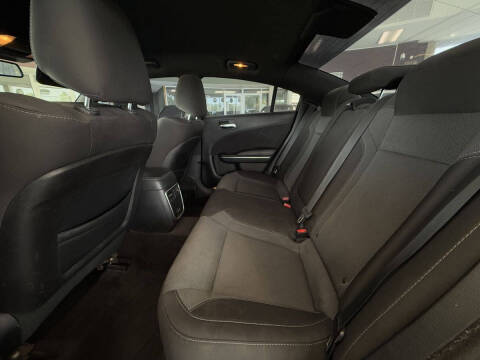 2017 Dodge Charger SXT