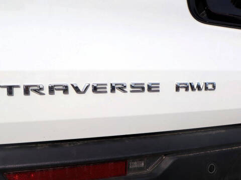 2024 Chevrolet Traverse LT