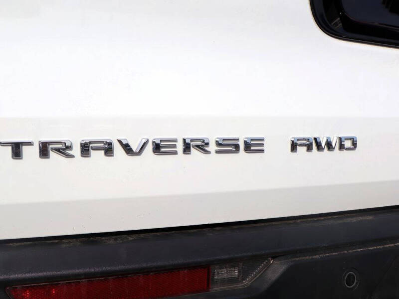 2024 Chevrolet Traverse LT