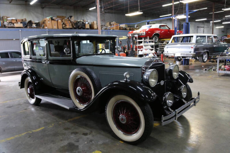 1929 Packard 8 LIMOUSINE