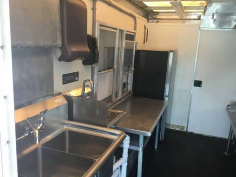 2002 Freightliner MT45 Chassis