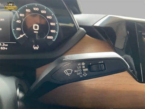 2023 Audi e-tron GT quattro Premium Plus