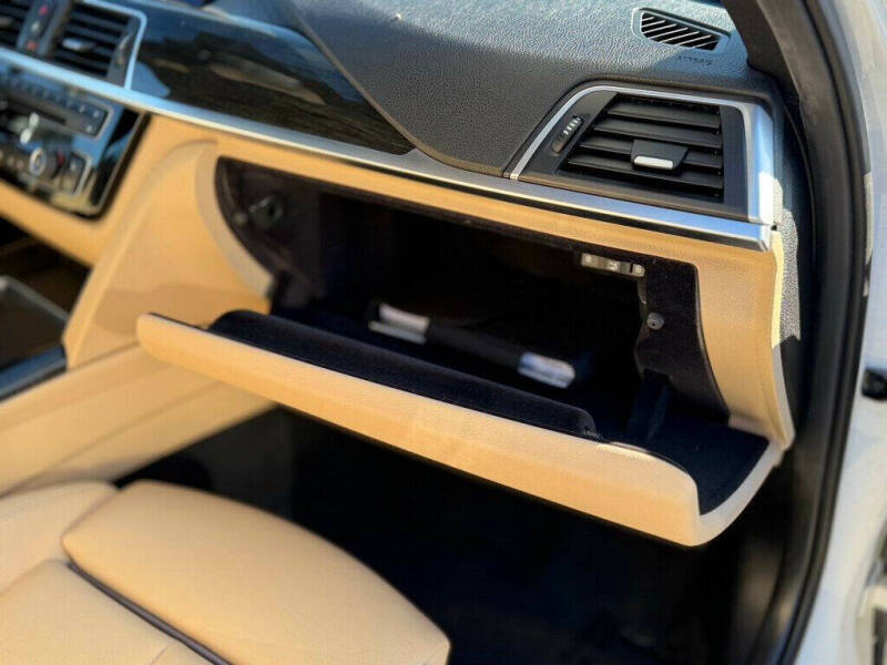 2018 BMW 3 Series 330i