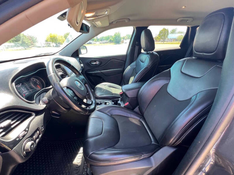 2020 Jeep Cherokee Altitude