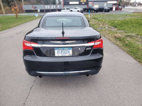 2011 Chrysler 200 Limited