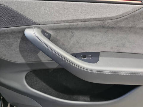 2026 Tesla Model Y Premium
