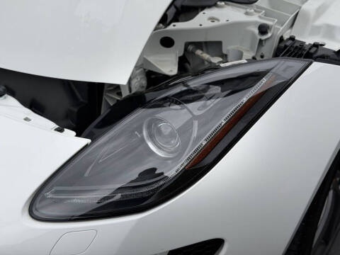 2016 Jaguar F-TYPE R