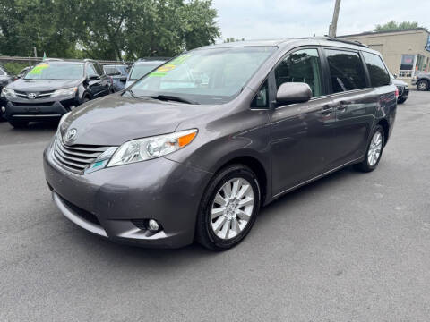 2014 Toyota Sienna XLE 7-Passenger