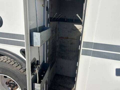 2015 Peterbilt 337