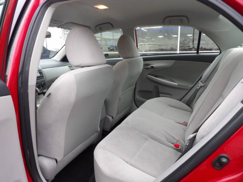 2012 Toyota Corolla LE