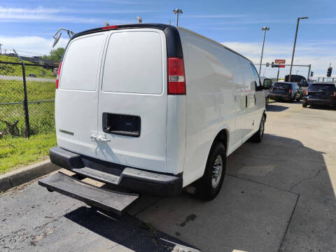 2017 Chevrolet Express 2500