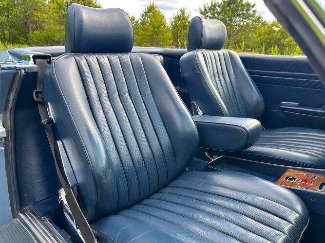 1986 Mercedes-Benz 560-Class 560 SL