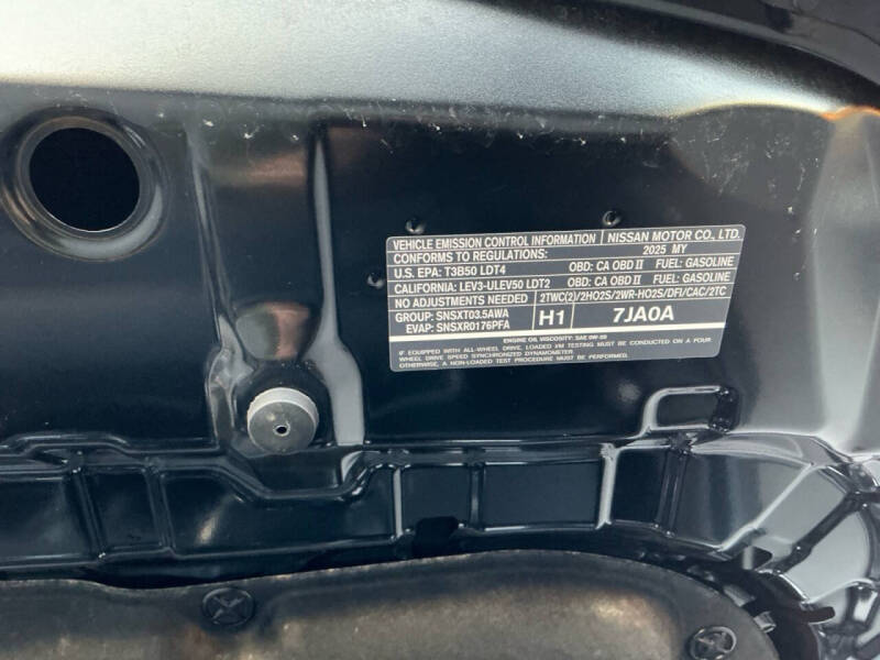 2025 Infiniti QX80 Luxe