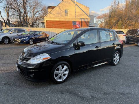 2012 Nissan Versa 1.8 SL