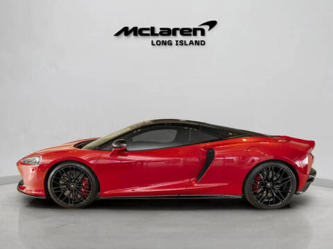 2022 McLaren GT