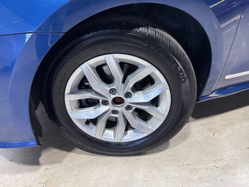 2017 Volkswagen Passat 1.8T S