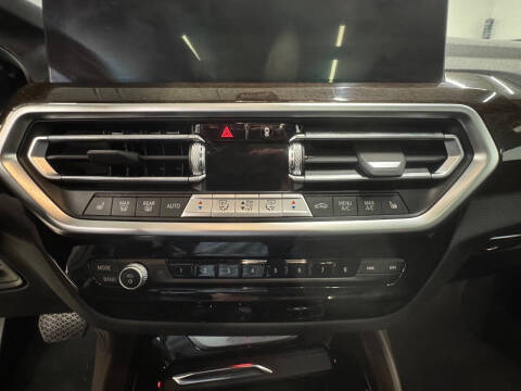 2023 BMW X4 xDrive30i