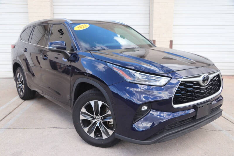 2021 Toyota Highlander for sale at MG Motors in Tucson AZ