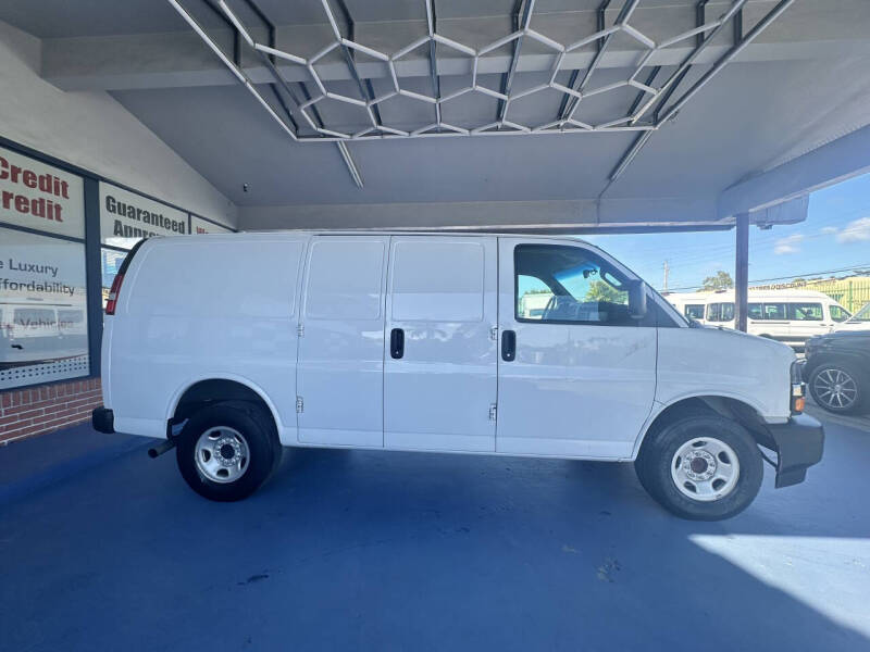 2021 Chevrolet Express 2500